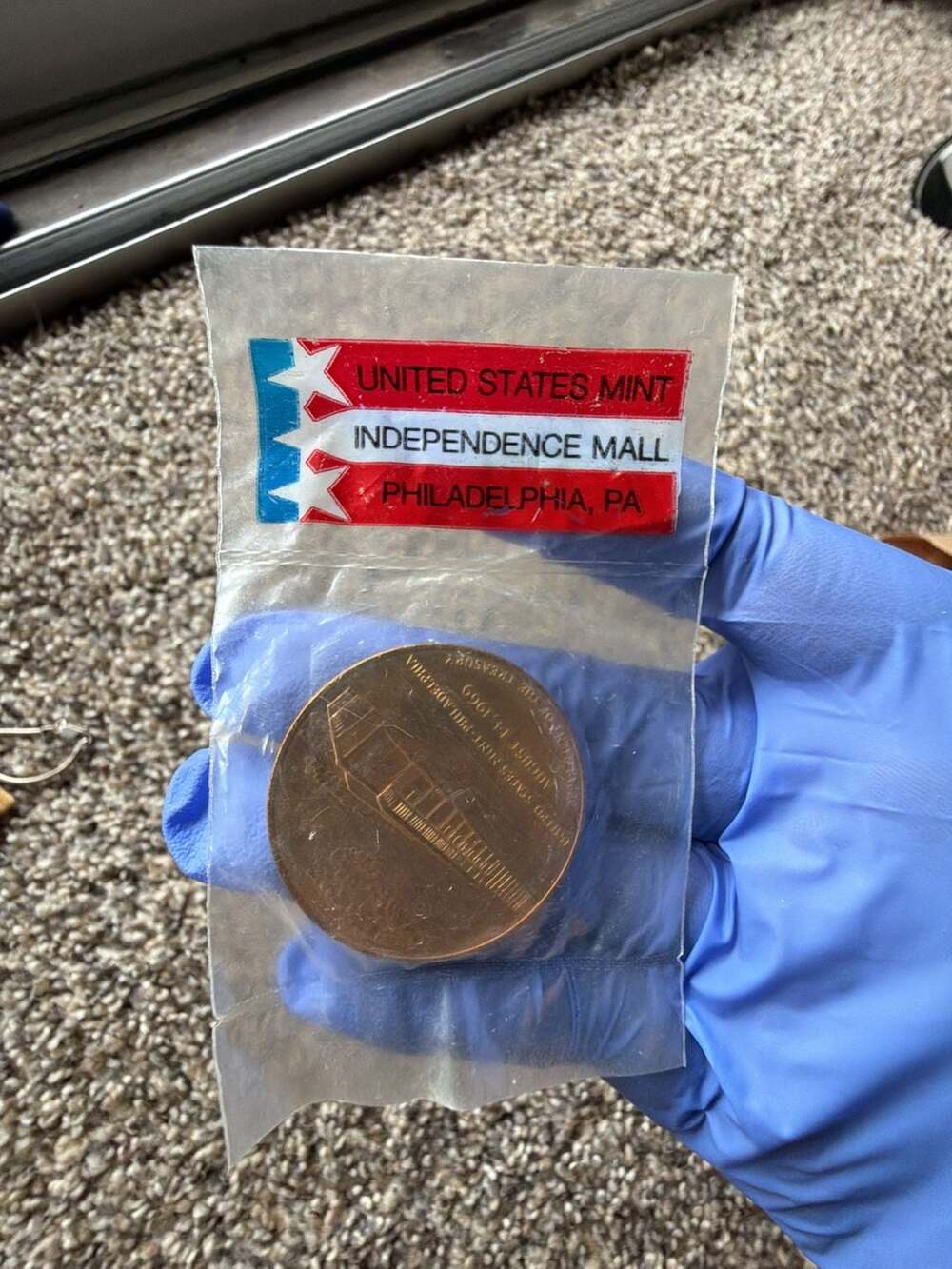 1969 United States Mint Independence Mall Philadelphia, PA Bronze Coin Medal